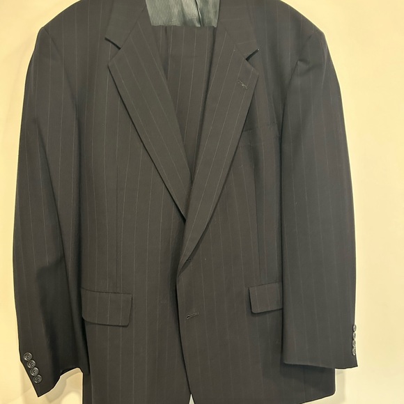 48L Hart Schaffner Marx Black Formal Suit With Pants 42W/32L